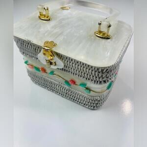 Vintage 1960’s Basket Elegant White and Gold Woven Women's Bag Handbag